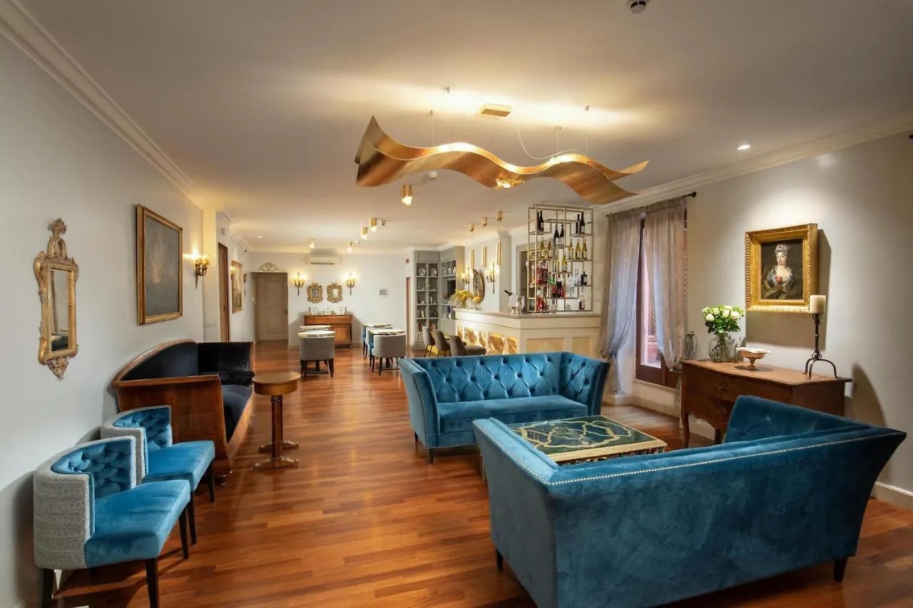 Hotel Mozart Rom 4*,